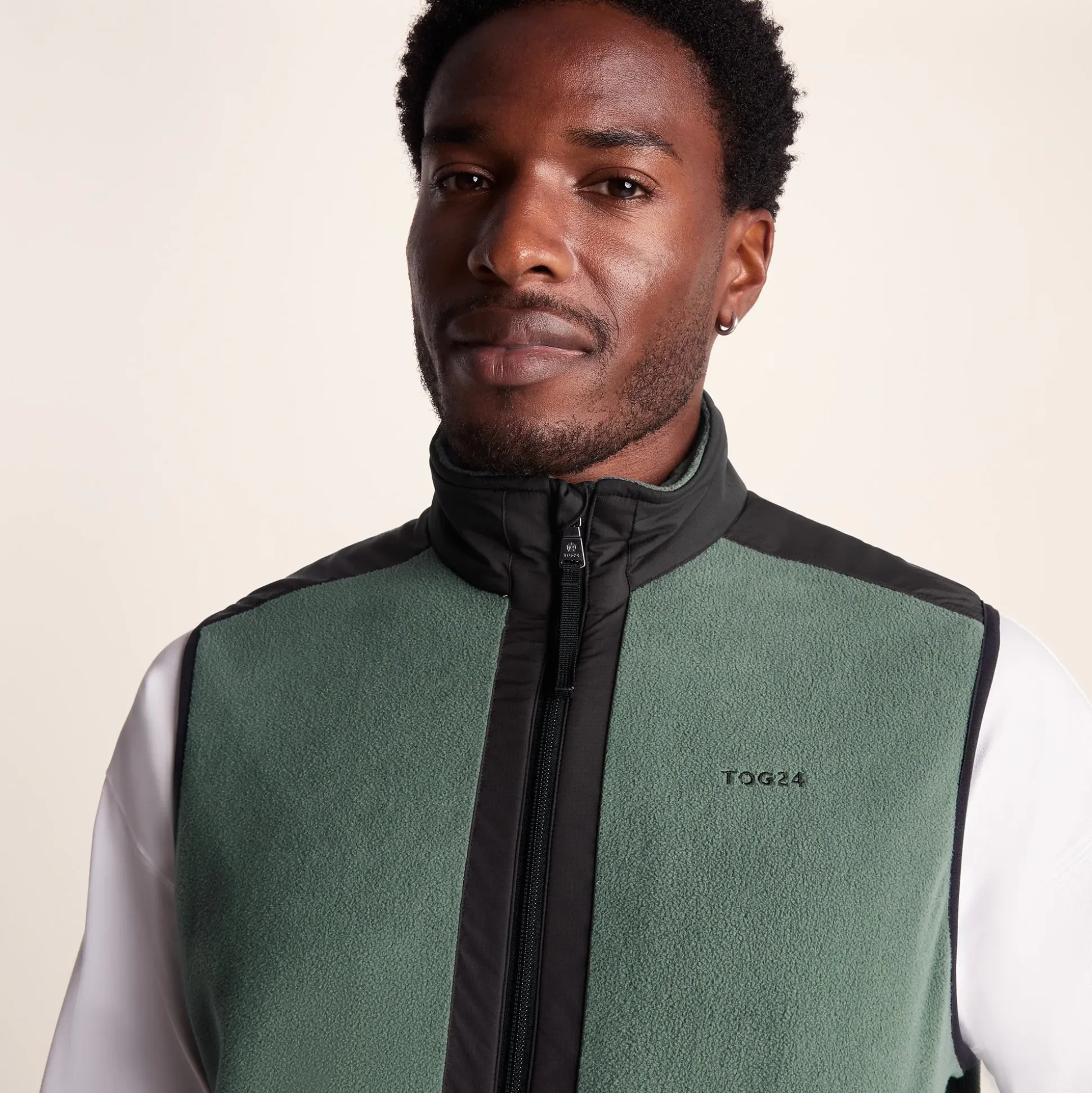 Boltby Mens Relaxed Fit Microfleece Gilet - Black/Light Forest