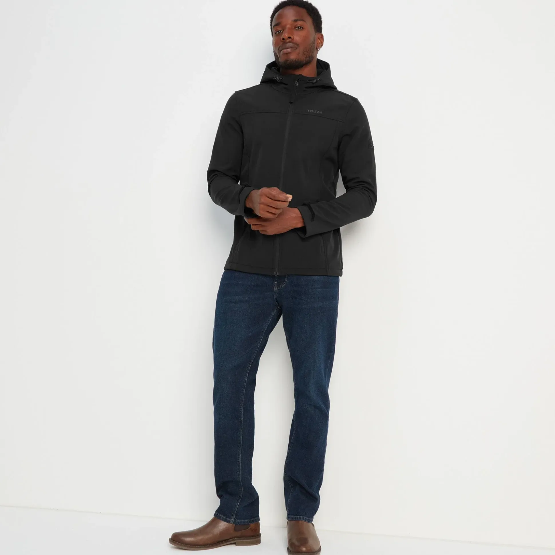 Feizor Mens Shower Resistant Softshell Hooded Jacket - Black