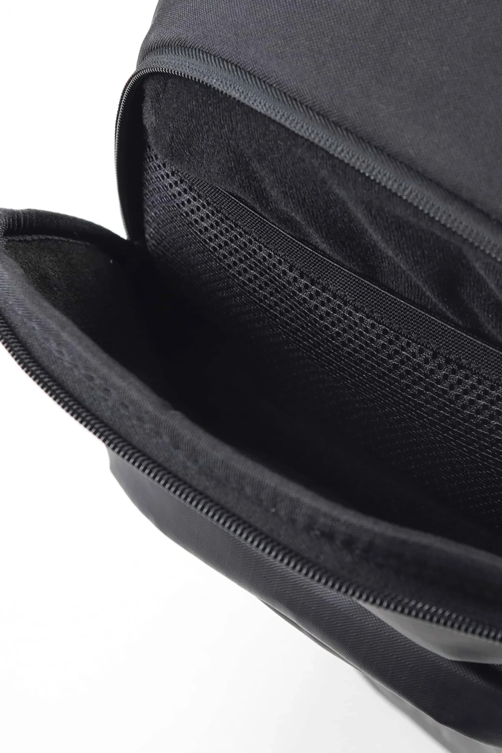 Surfanic Journey 25l Backpack - Black