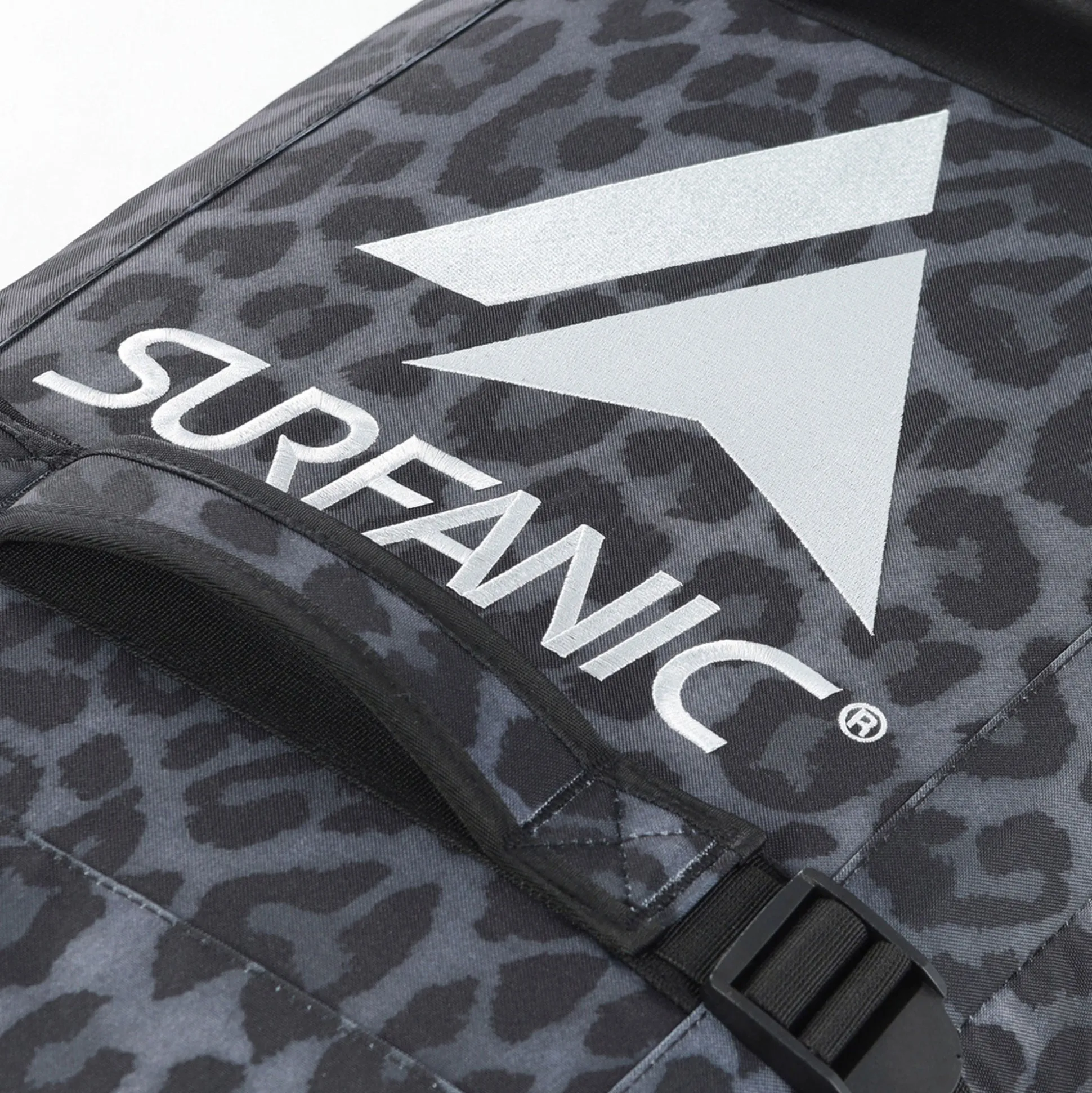 Surfanic Maxim 3.0 100L Roller Bag - Jet Black