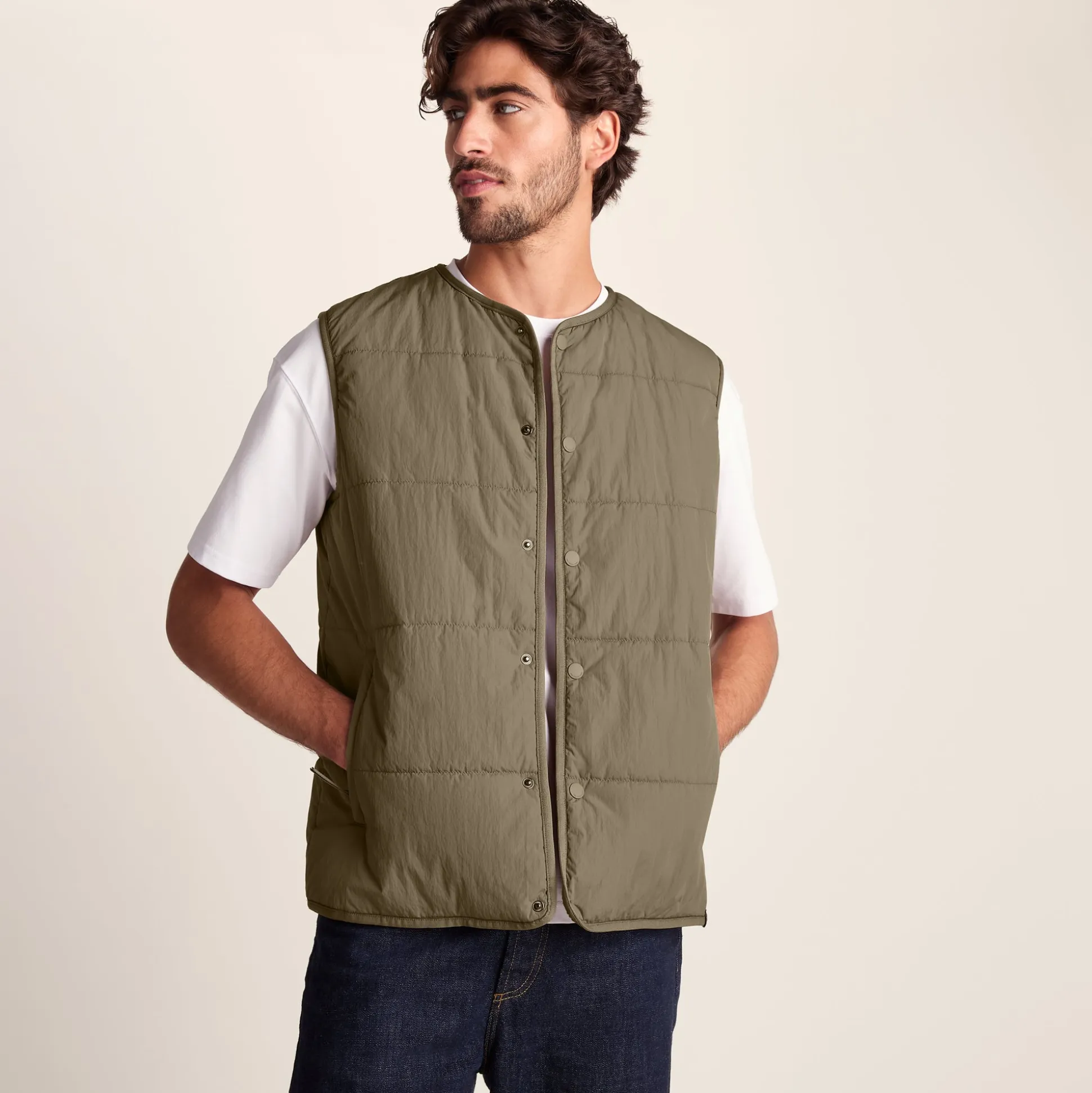 Sutterby Mens Shower Resistant Insulated Gilet - Mushroom